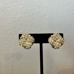 Vintage gold tone Swarovski clip earrings